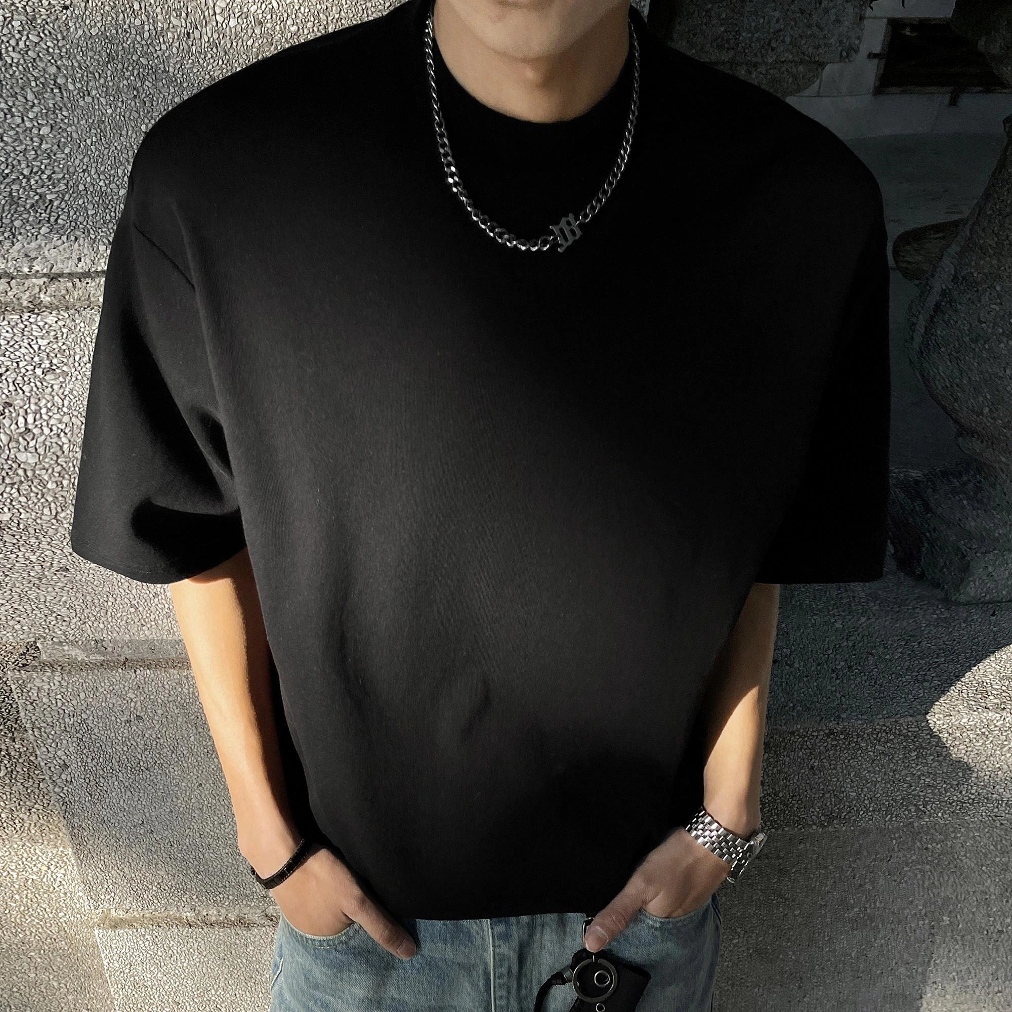 URBAN AUTHENTIC T