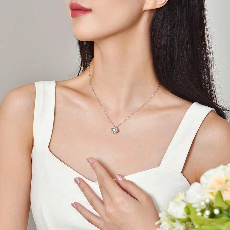 S925