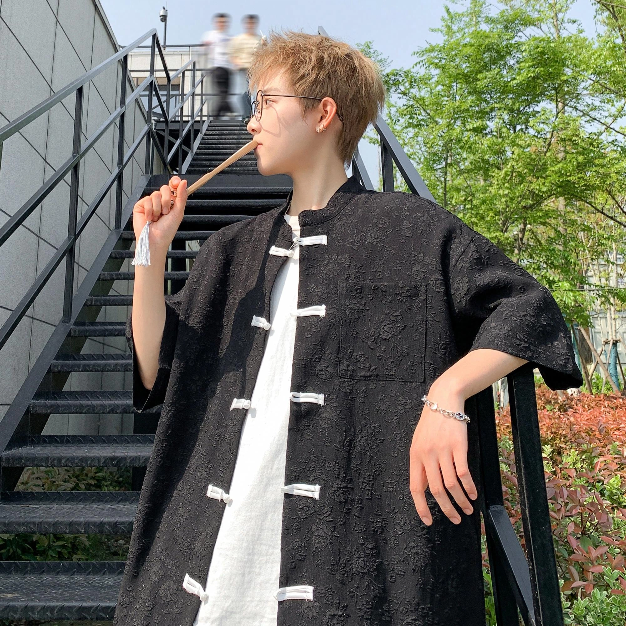 Fakeyoung