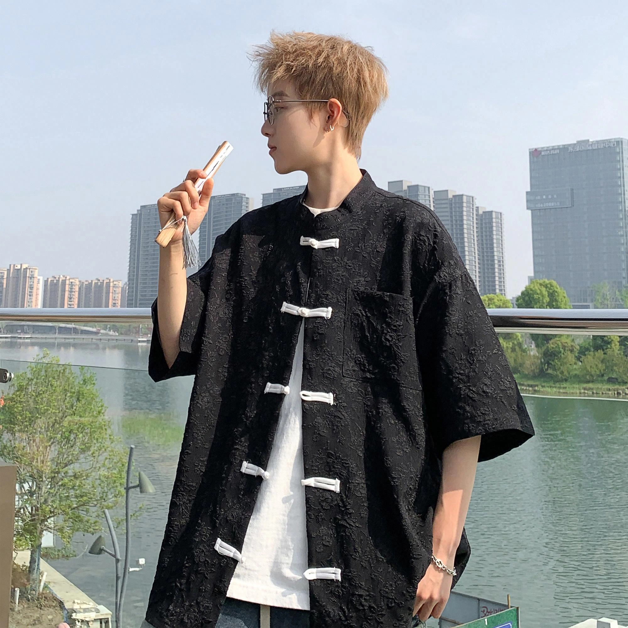 Fakeyoung