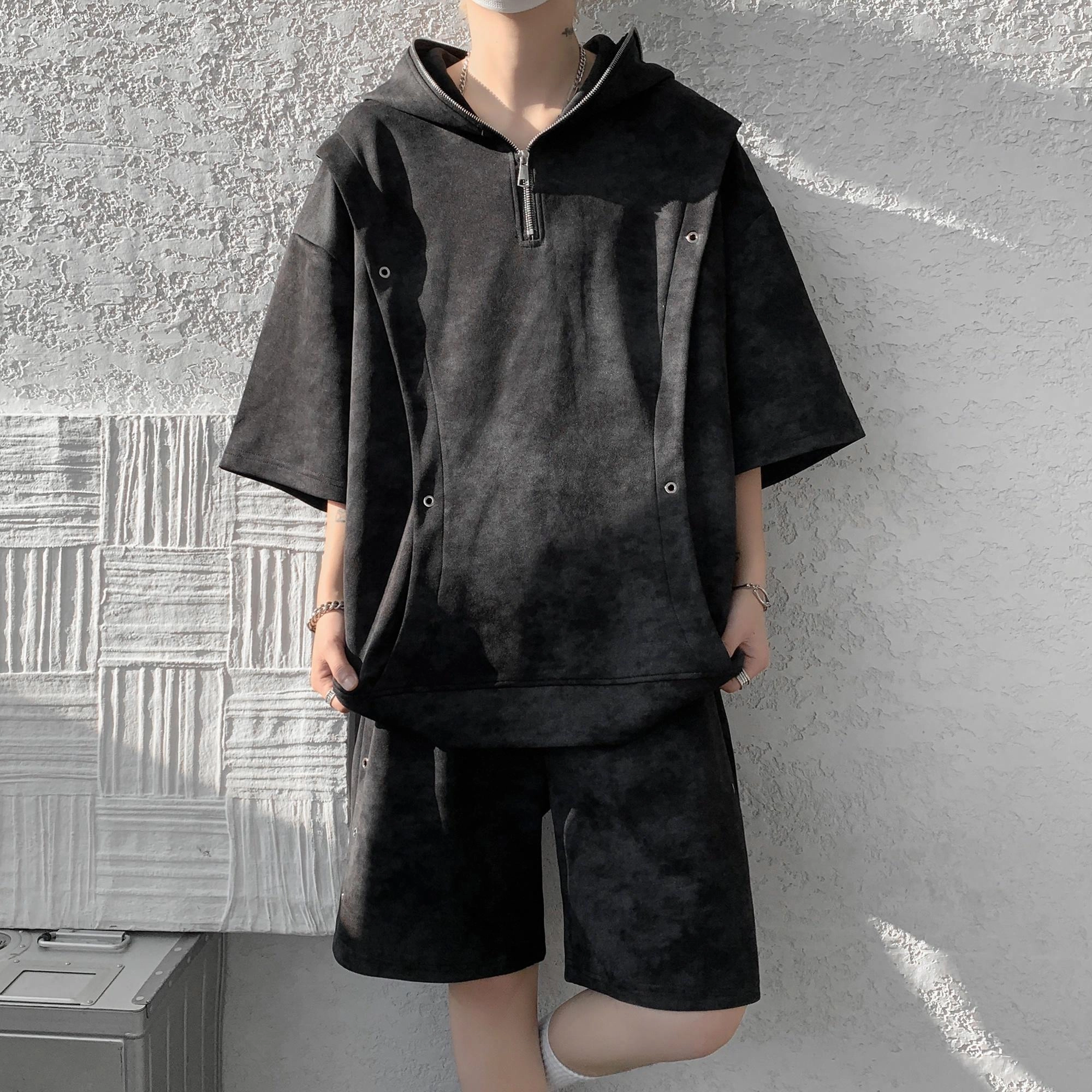 URBAN AUTHENTIC