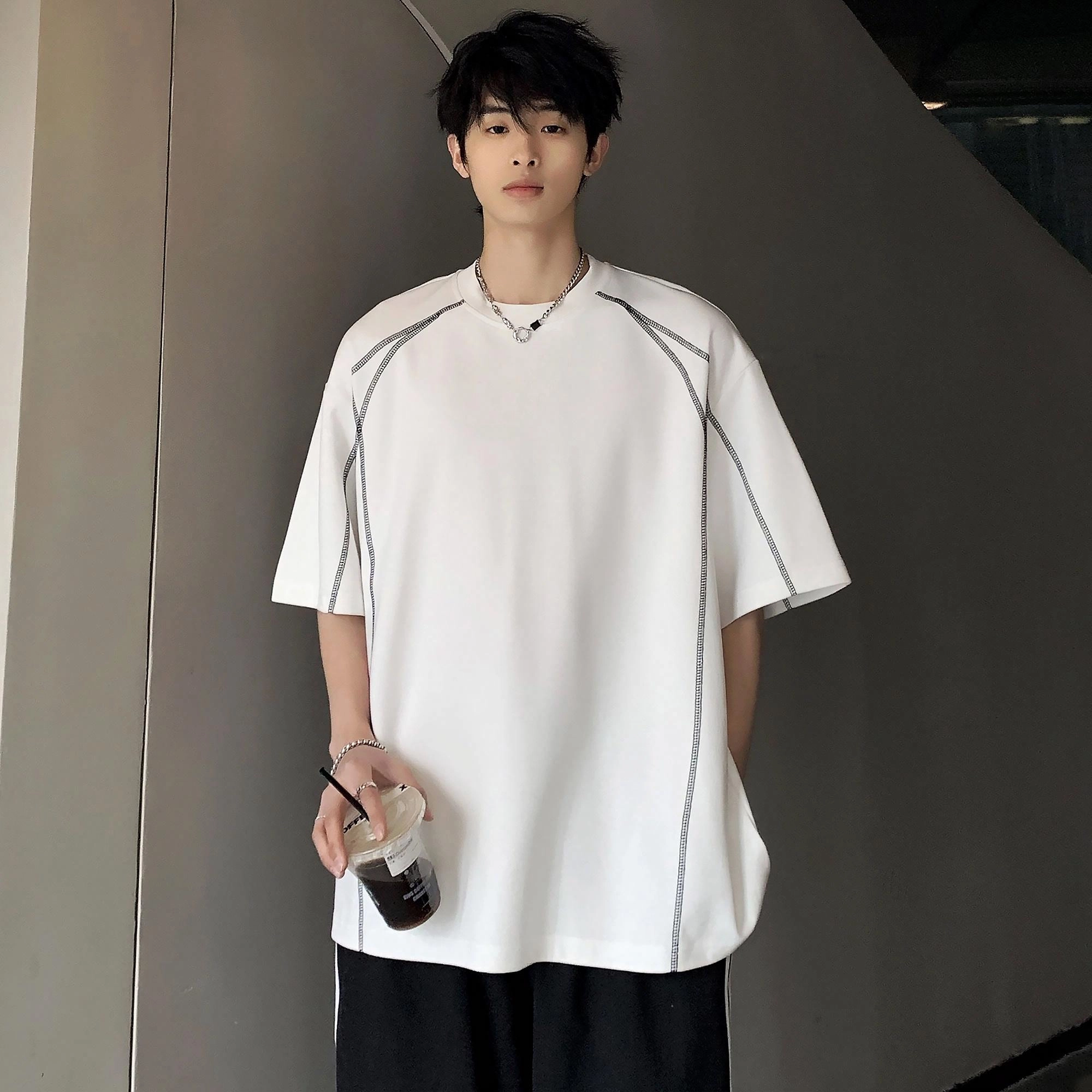 URBAN AUTHENTIC T