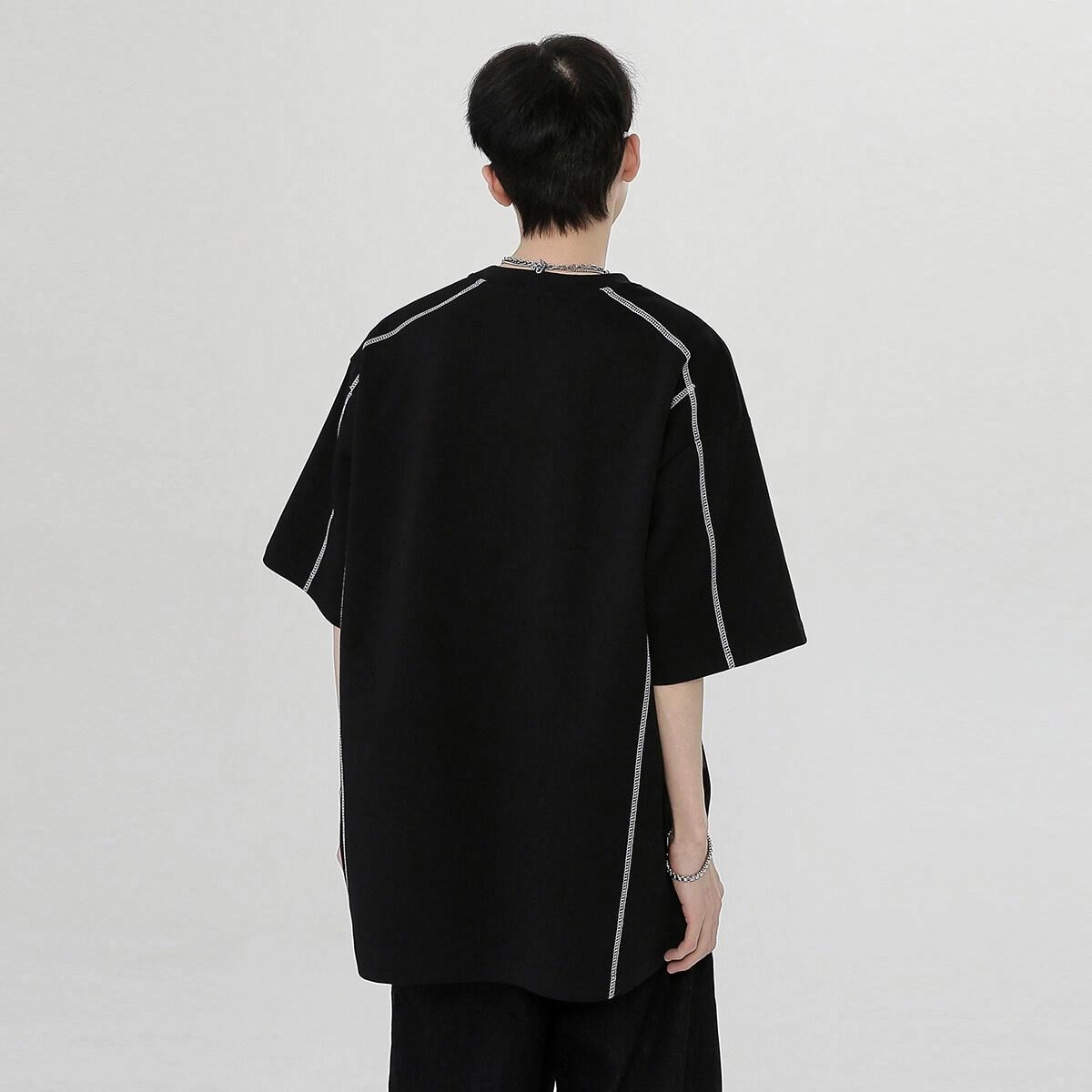 URBAN AUTHENTIC T