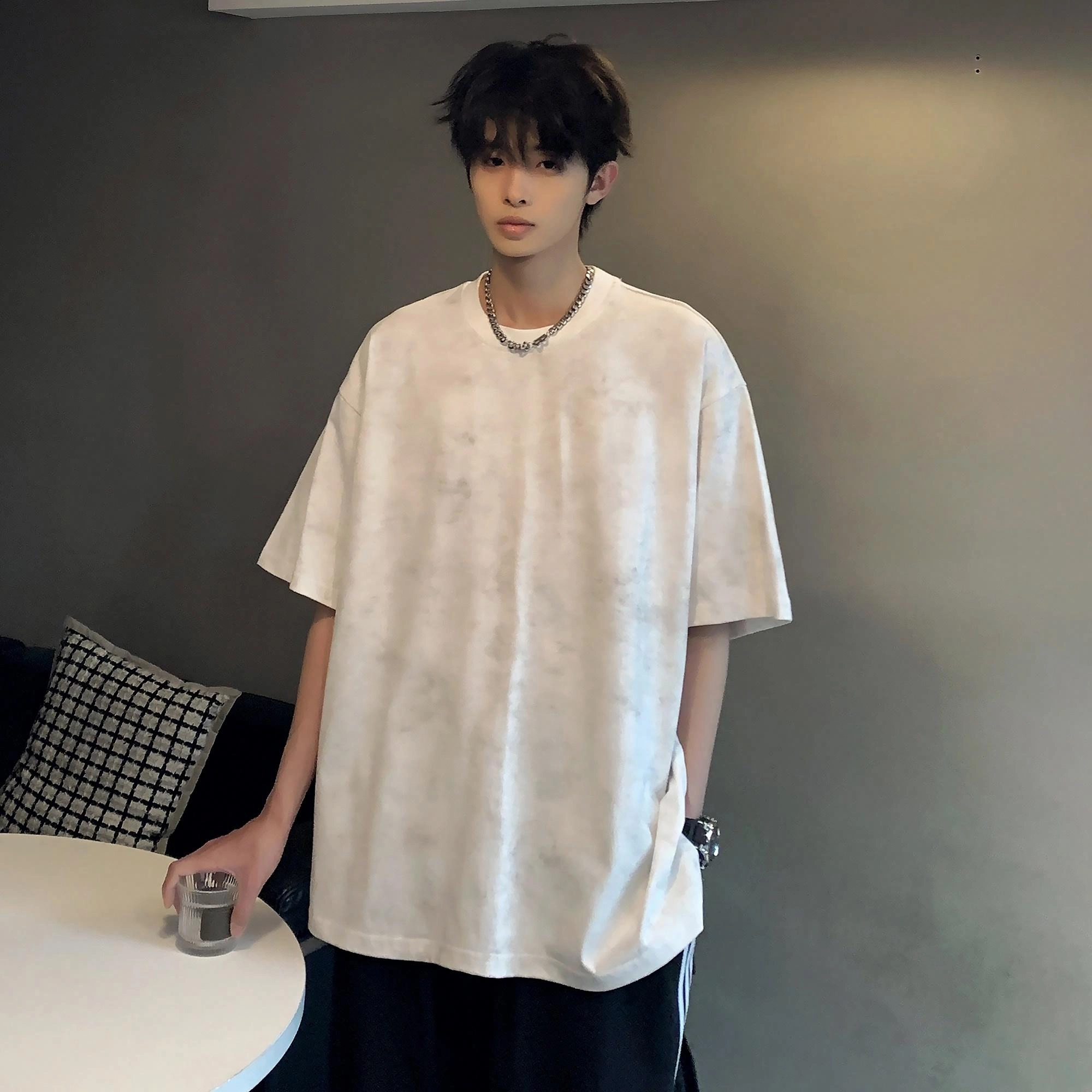 URBAN AUTHENTIC T