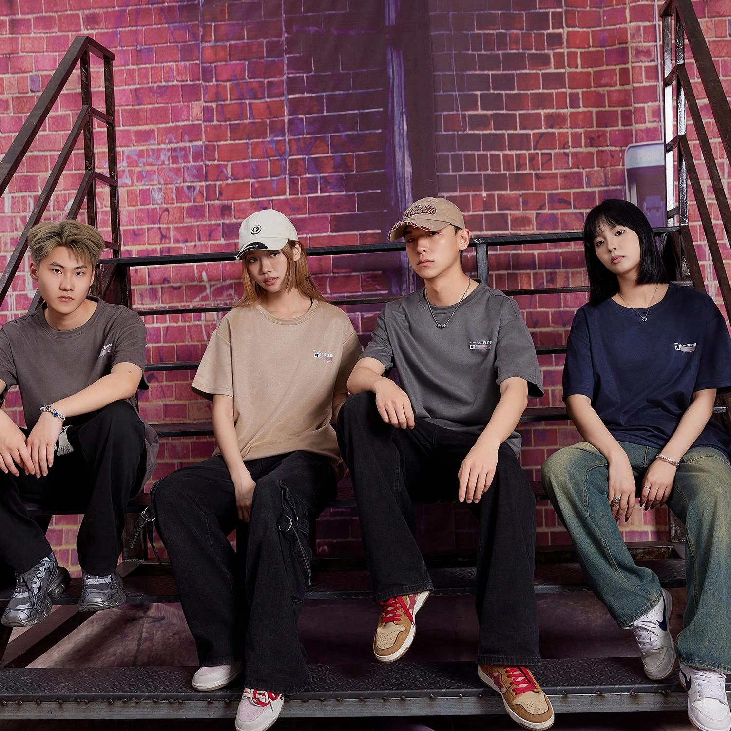 BOBBY ABLEY Logo T