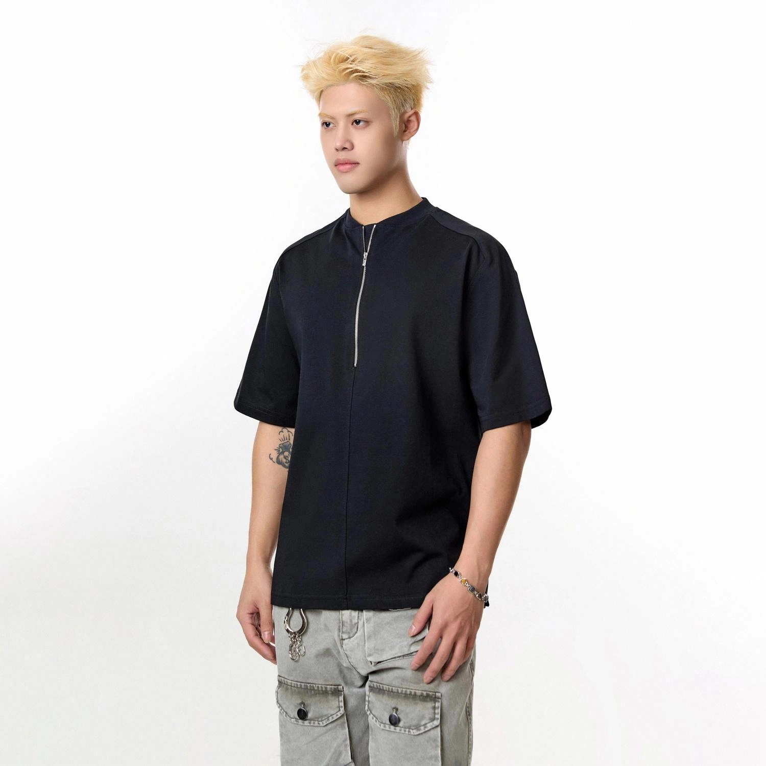 MADE EXTREME T