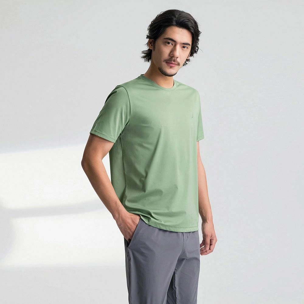 NAUTICA T