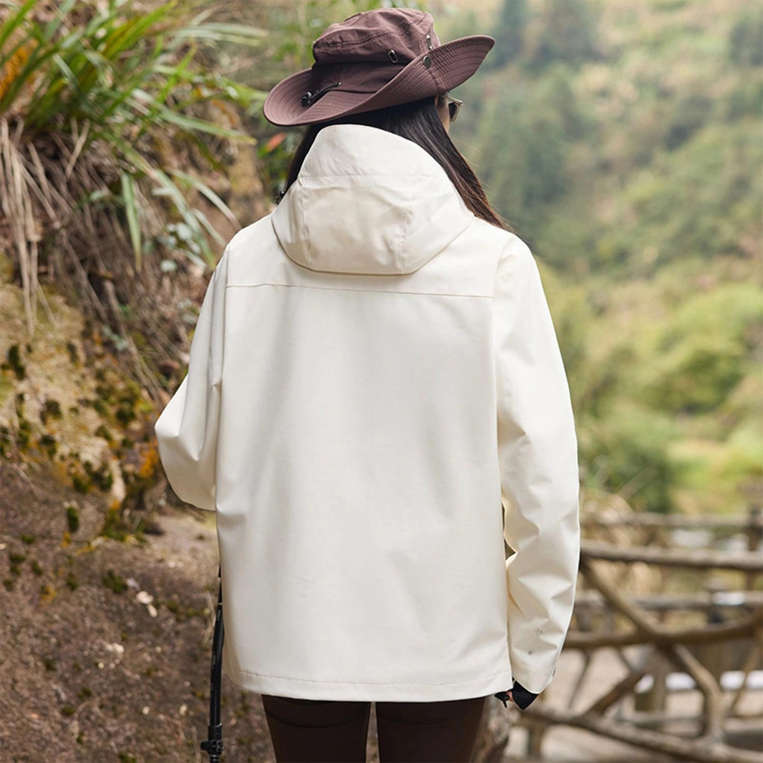 依文  美式复古潮牌山系户外纯色雪山山脉字母印花登山徒步连帽三合一休闲宽松  防水防风透气保暖冲锋衣 男女同款
