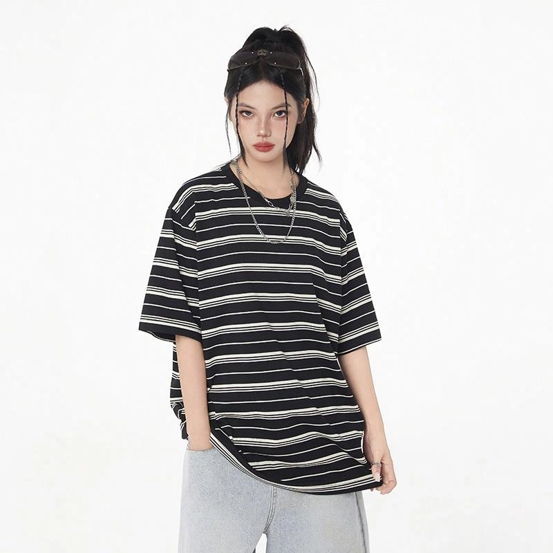 URBAN AUTHENTIC T