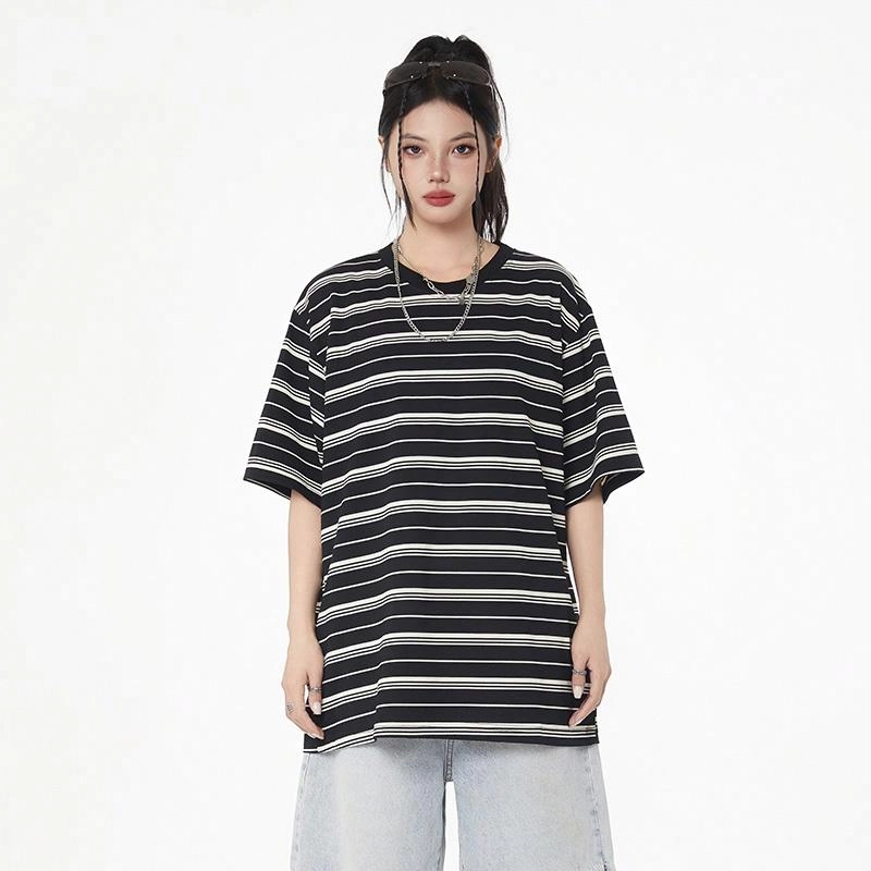 URBAN AUTHENTIC T