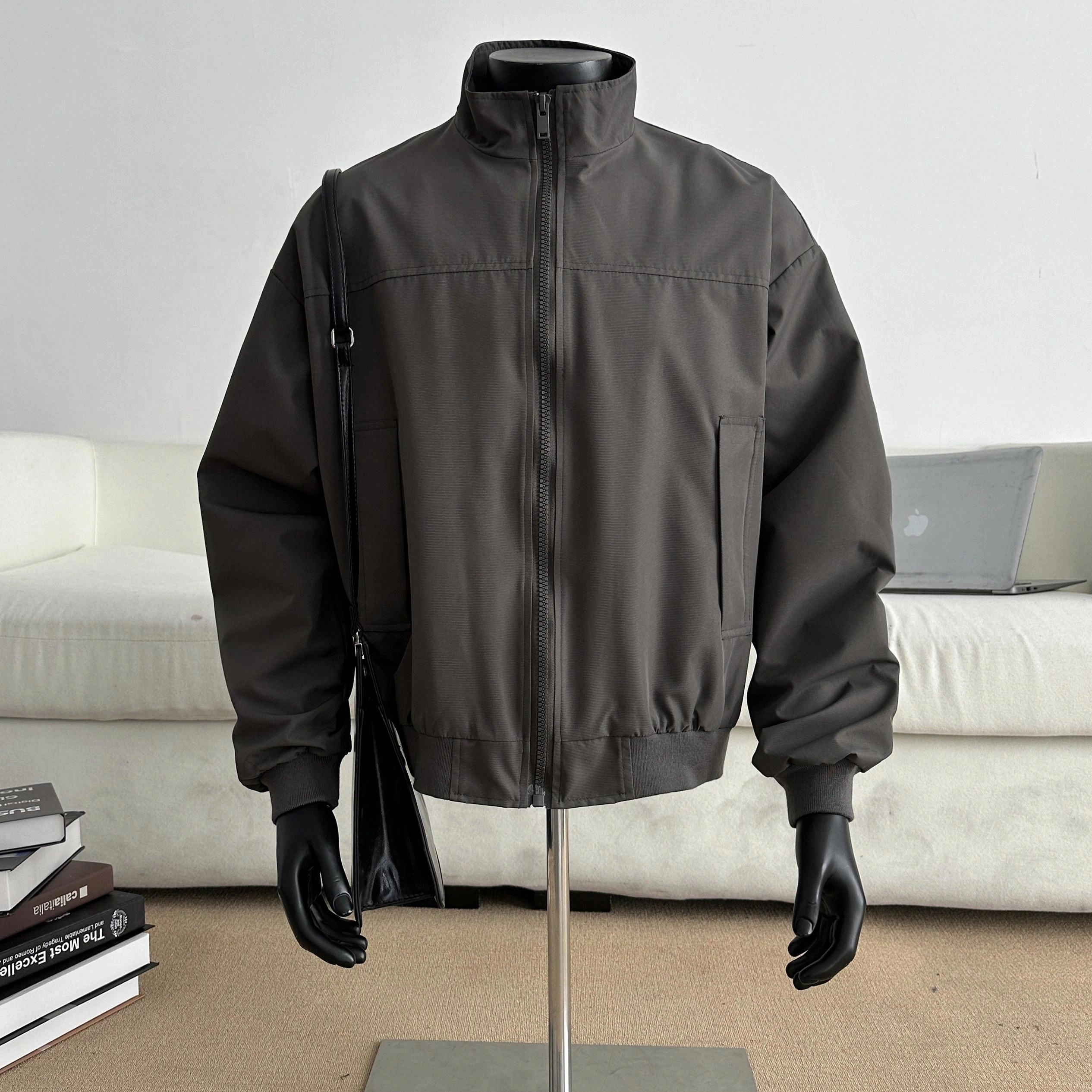 AWAO cleanfitbomber