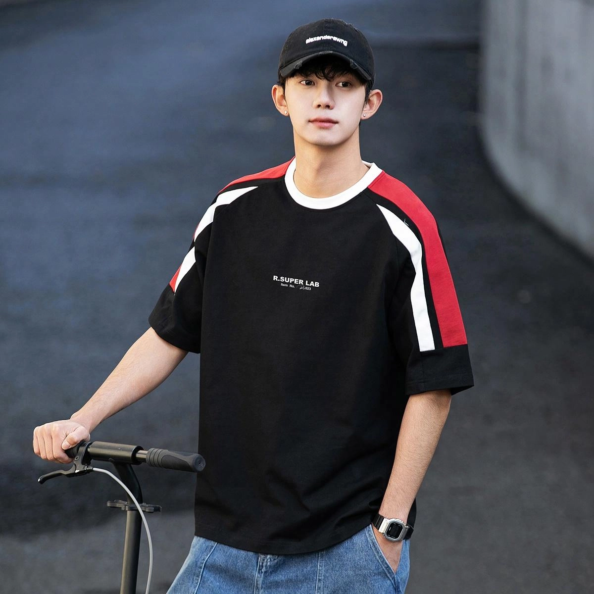 R.super T