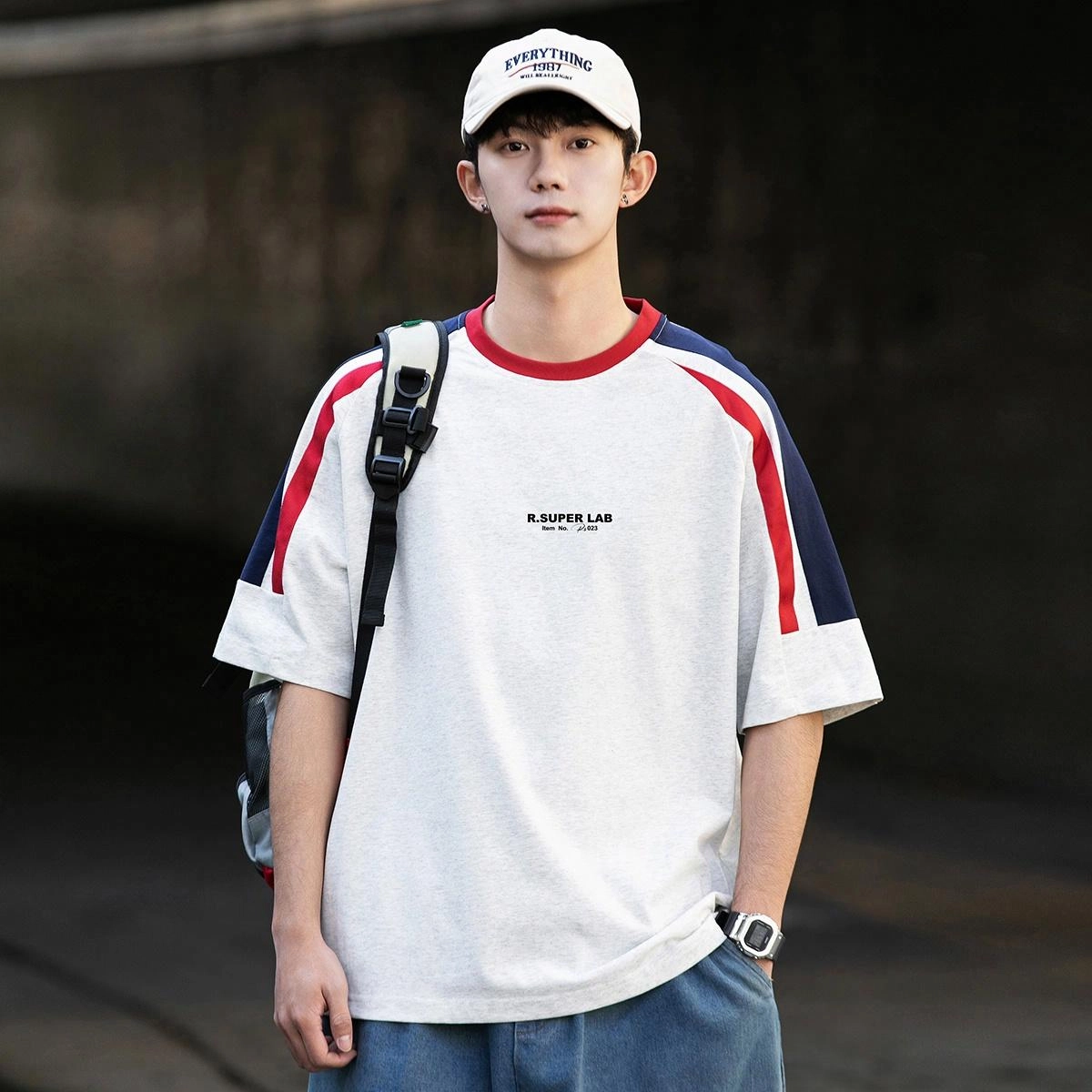 R.super T