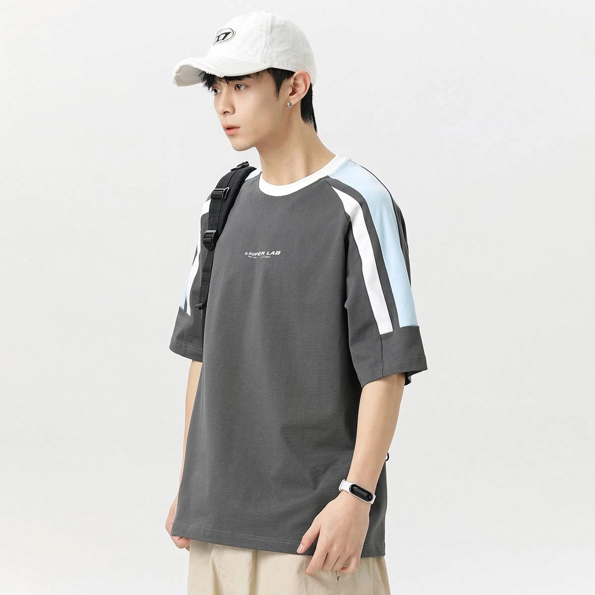 R.super T