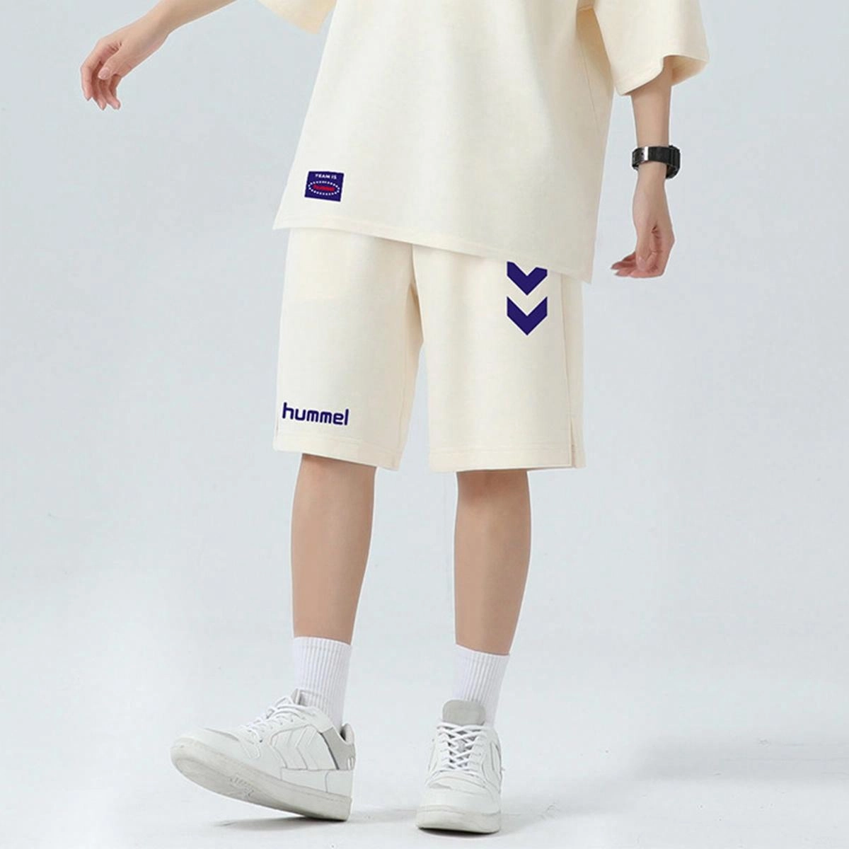 hummel LOGO