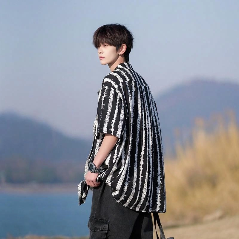 Fakeyoung