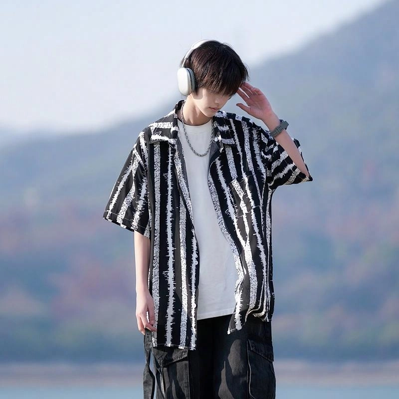 Fakeyoung