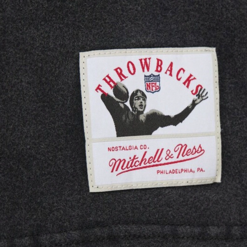 Mitchell Ness x NFL Philadelphia Eagles Vintage Logo Fade Away T