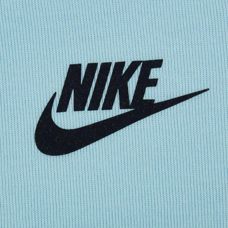 Nike SS25 Tech Windrunner logo