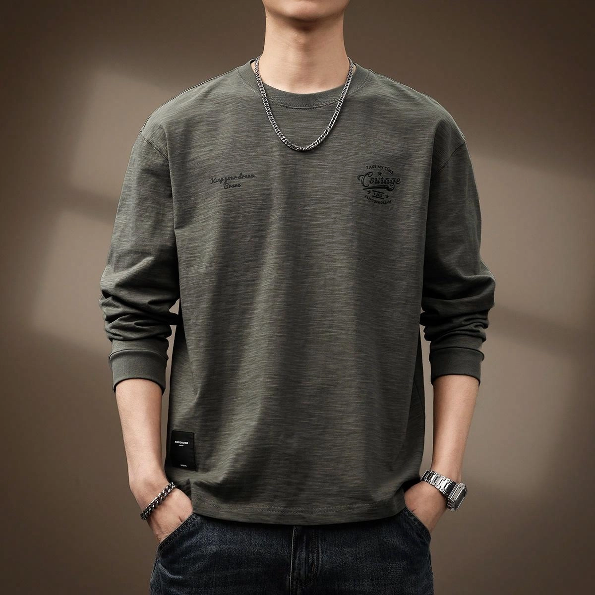 Devanro T