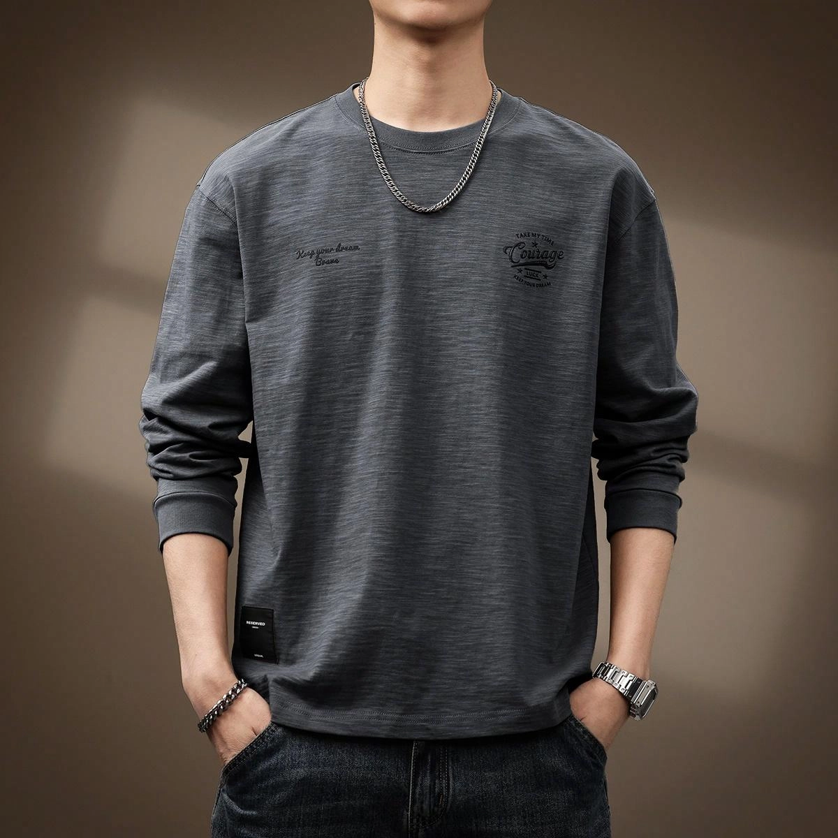 Devanro T