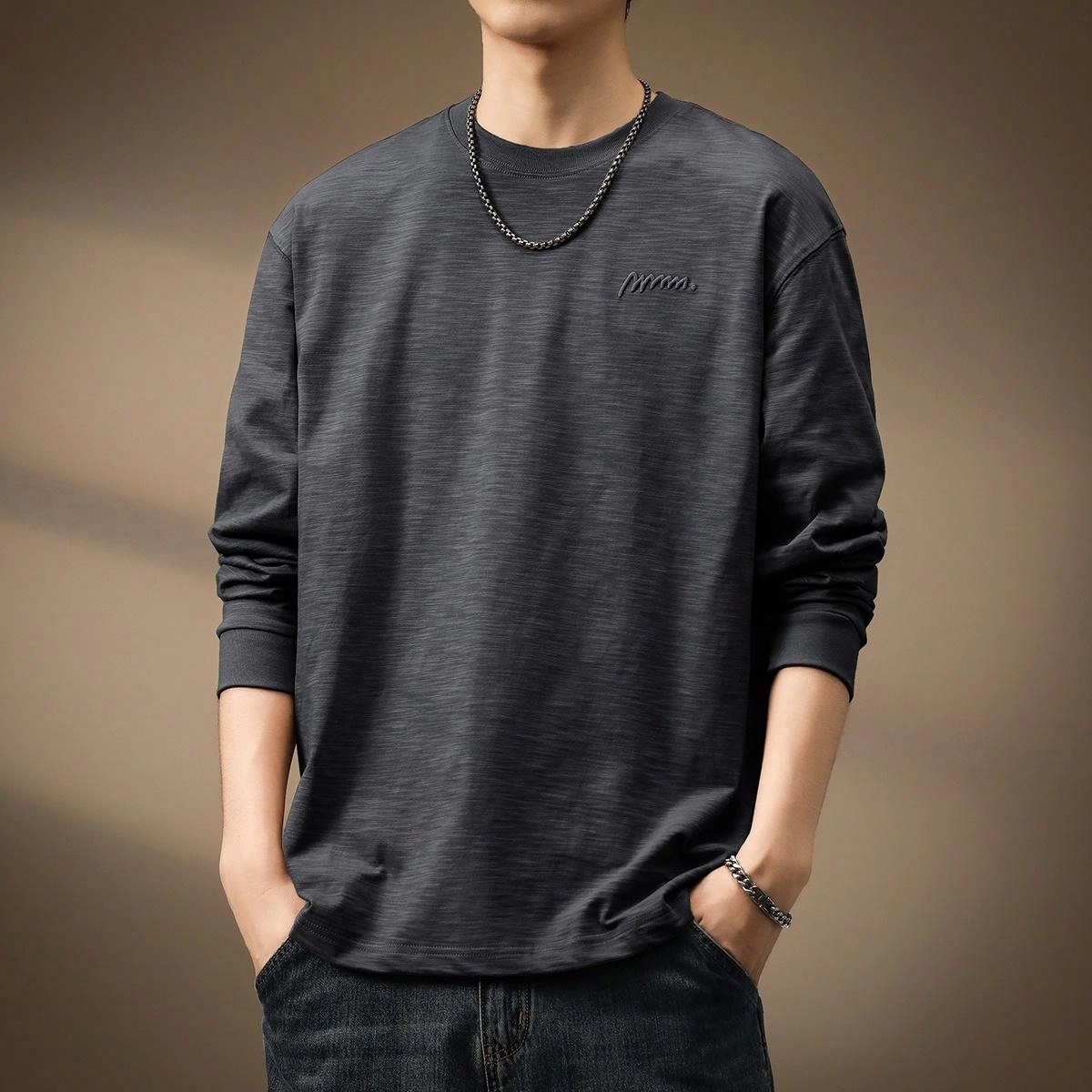Devanro T