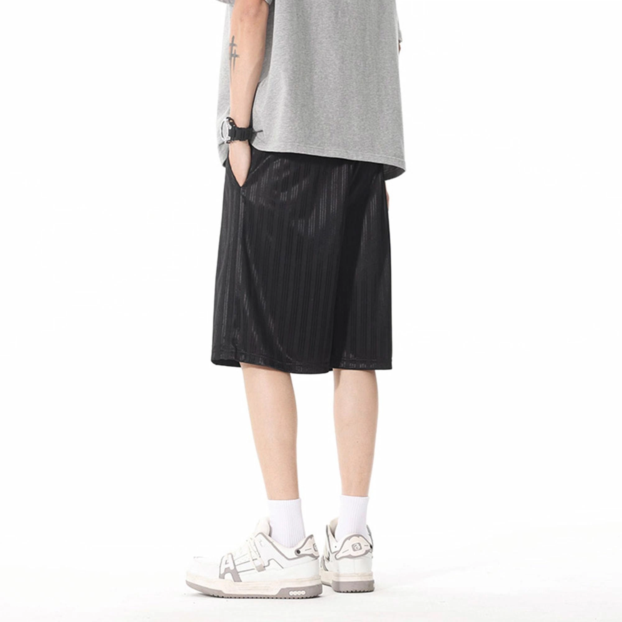 BEENTRILL logoClean fit