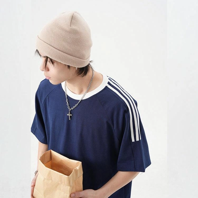 URBAN AUTHENTIC T