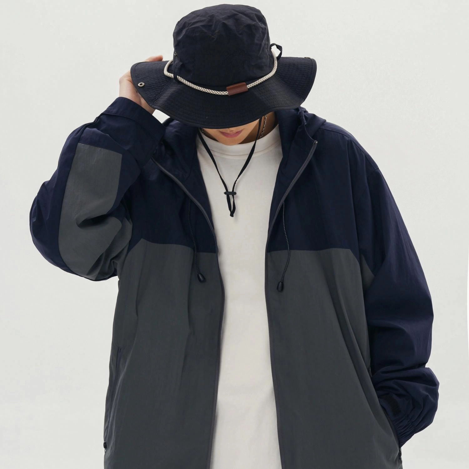 AWAO