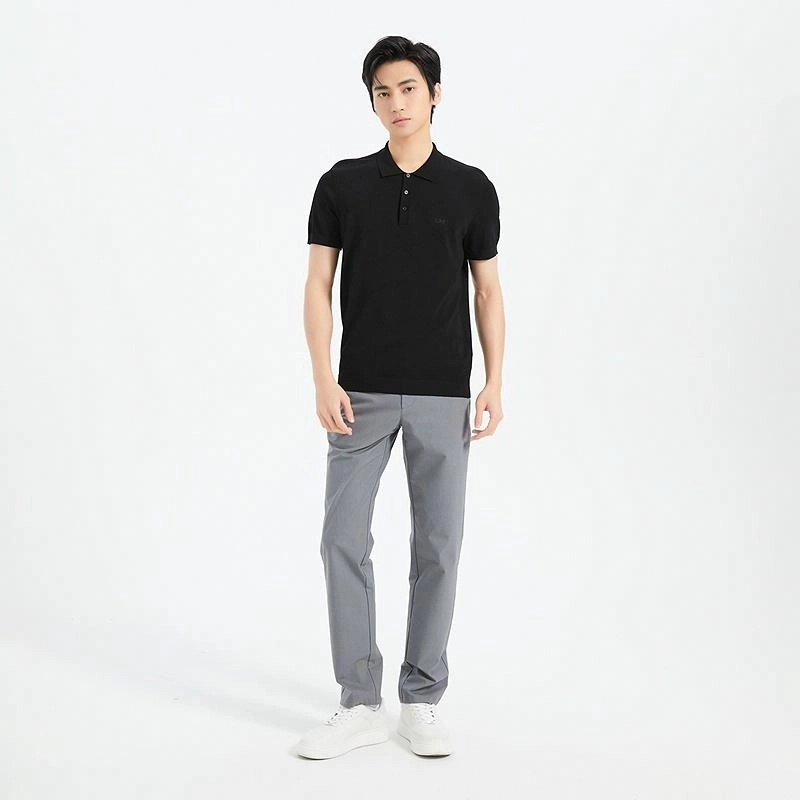 LESS IS MORE LOGOPolo