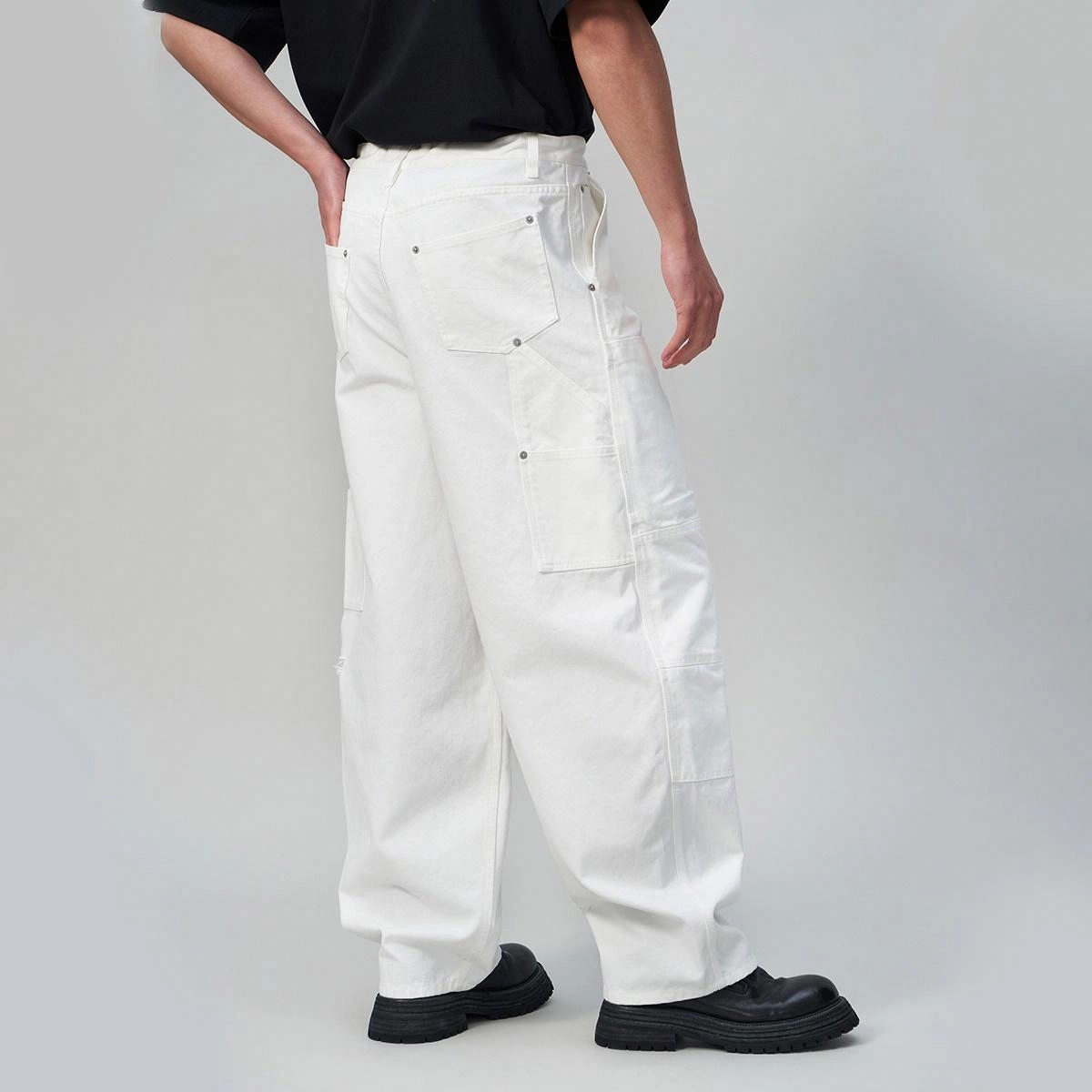 23R+ BAGGY JEANS