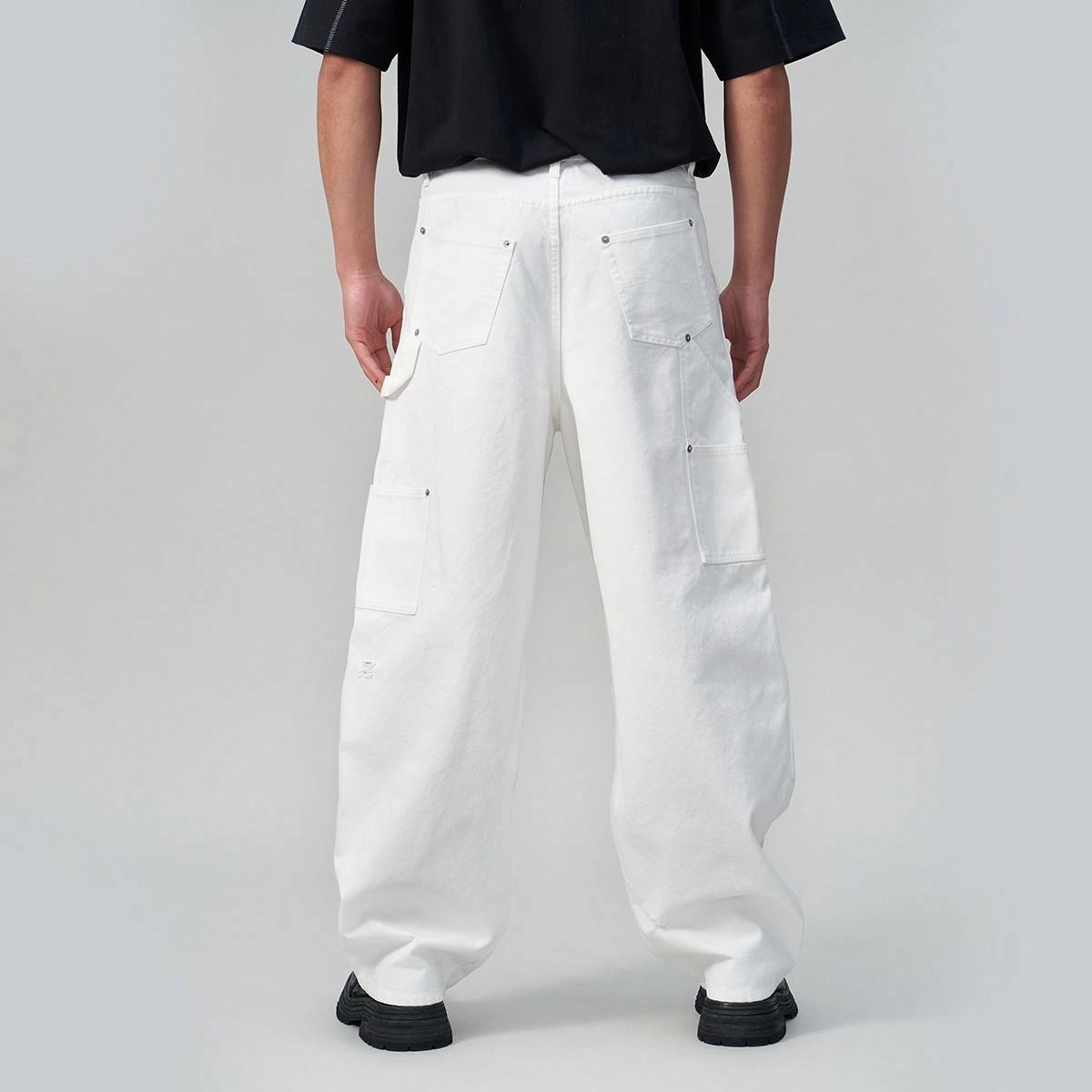 23R+ BAGGY JEANS