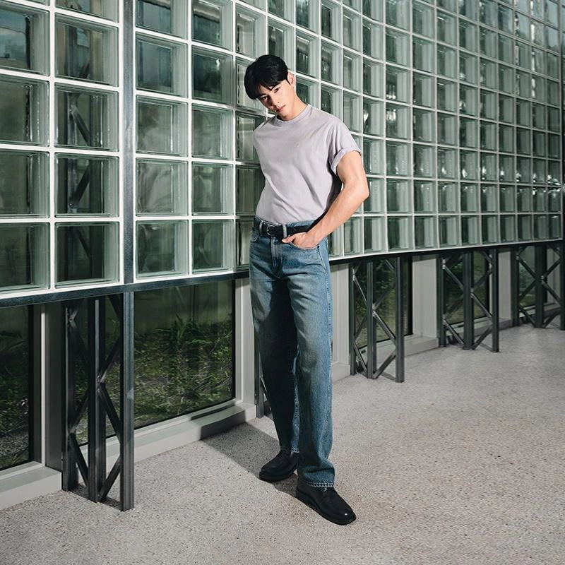 CALVIN KLEIN SS25 90