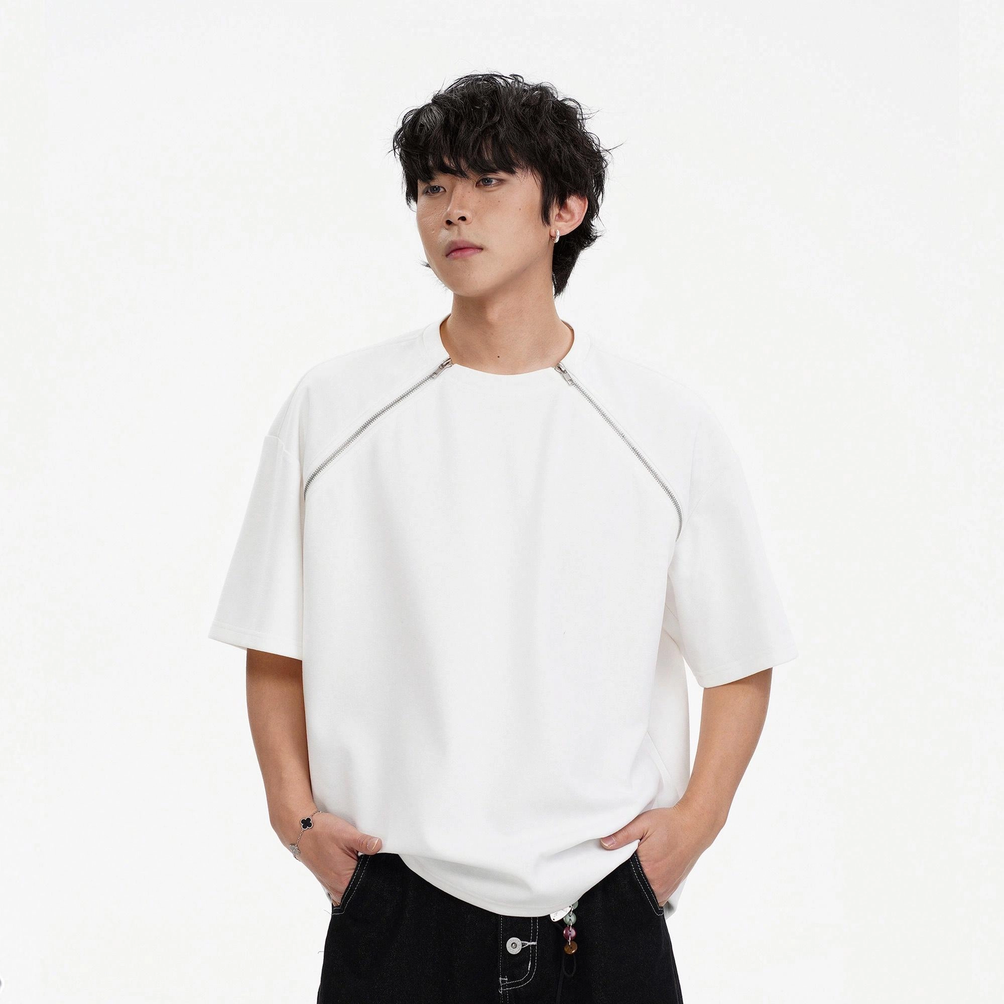 Double dealer T