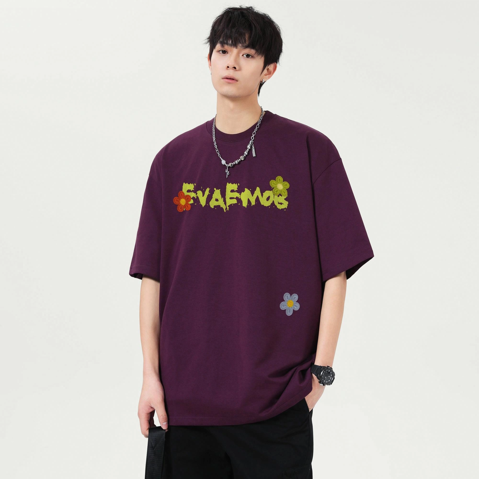 *EVAE+MOB LOGOT