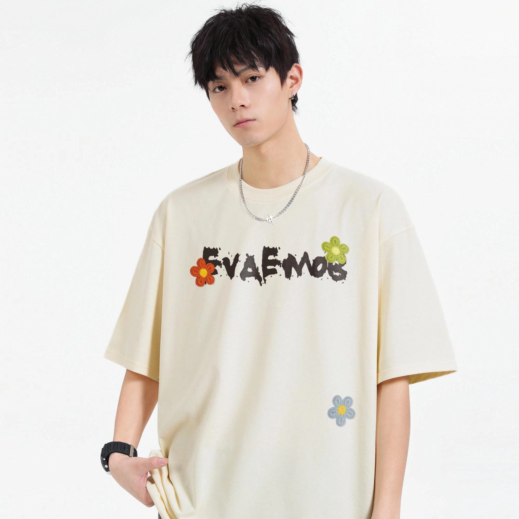 *EVAE+MOB LOGOT