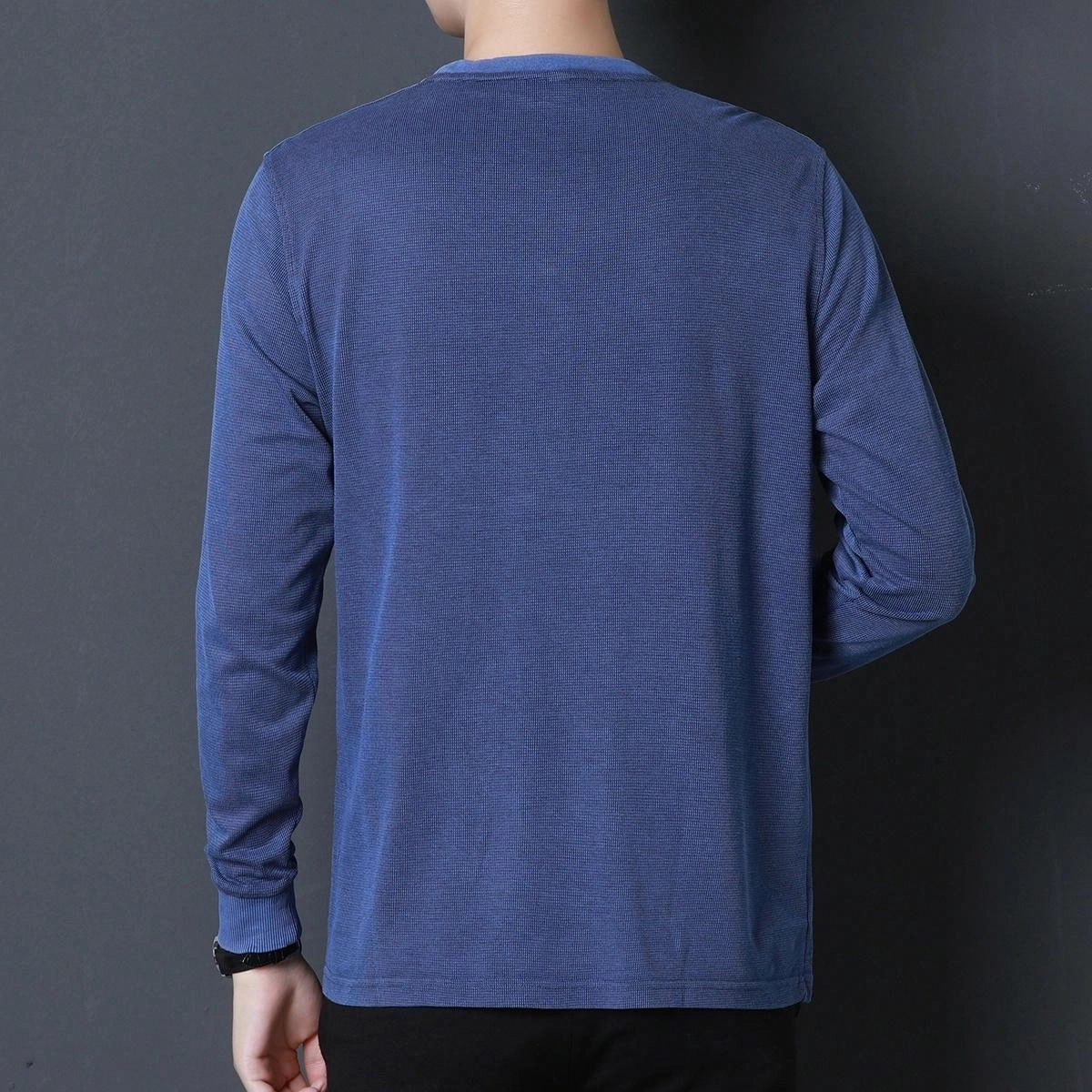 CASAMIA T