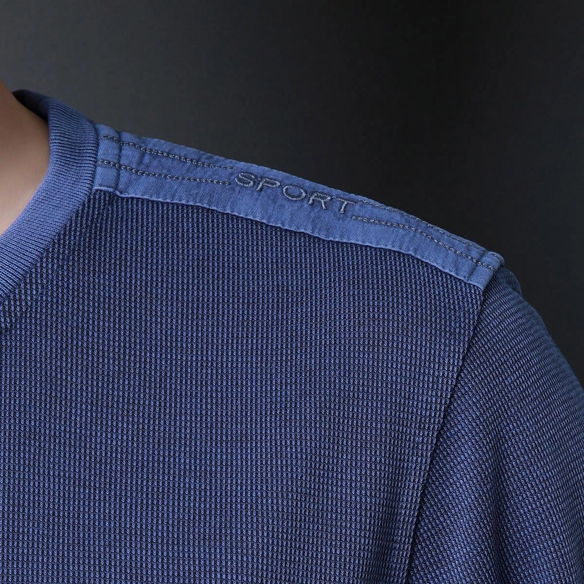 CASAMIA T