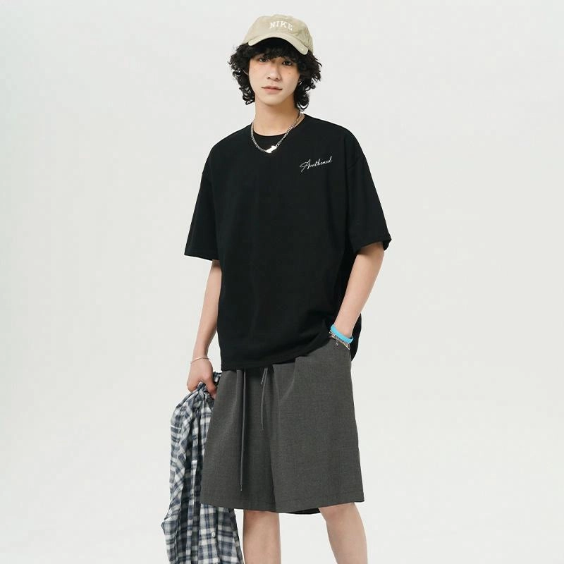UNthemed T