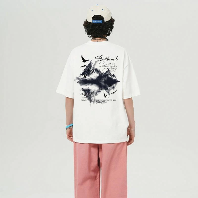 UNthemed T