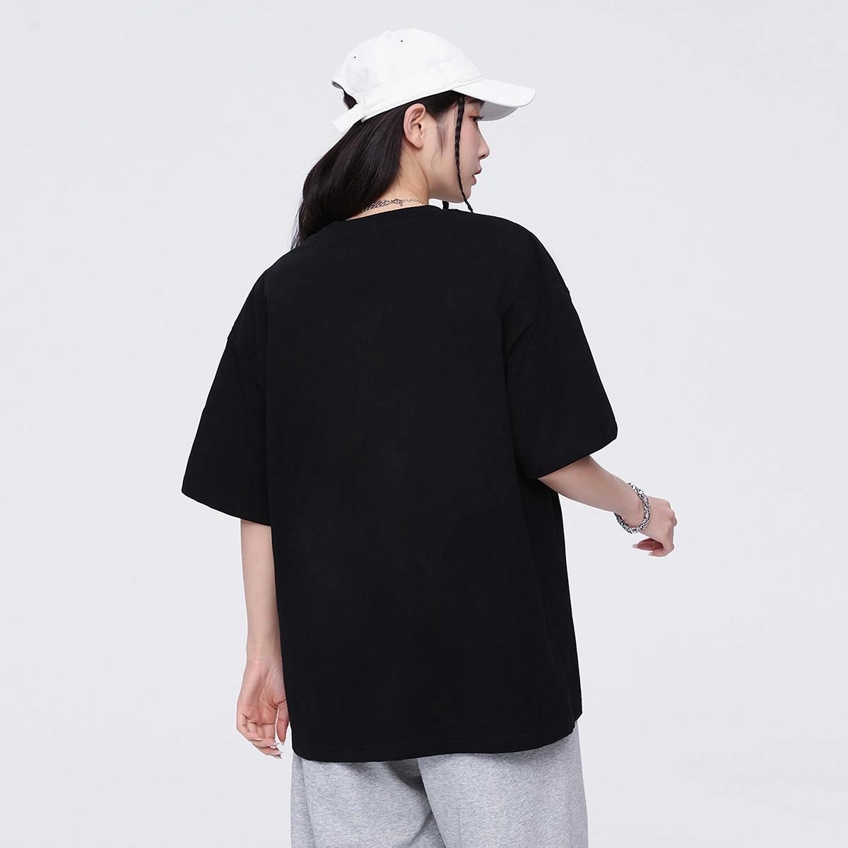 ADOONGA T