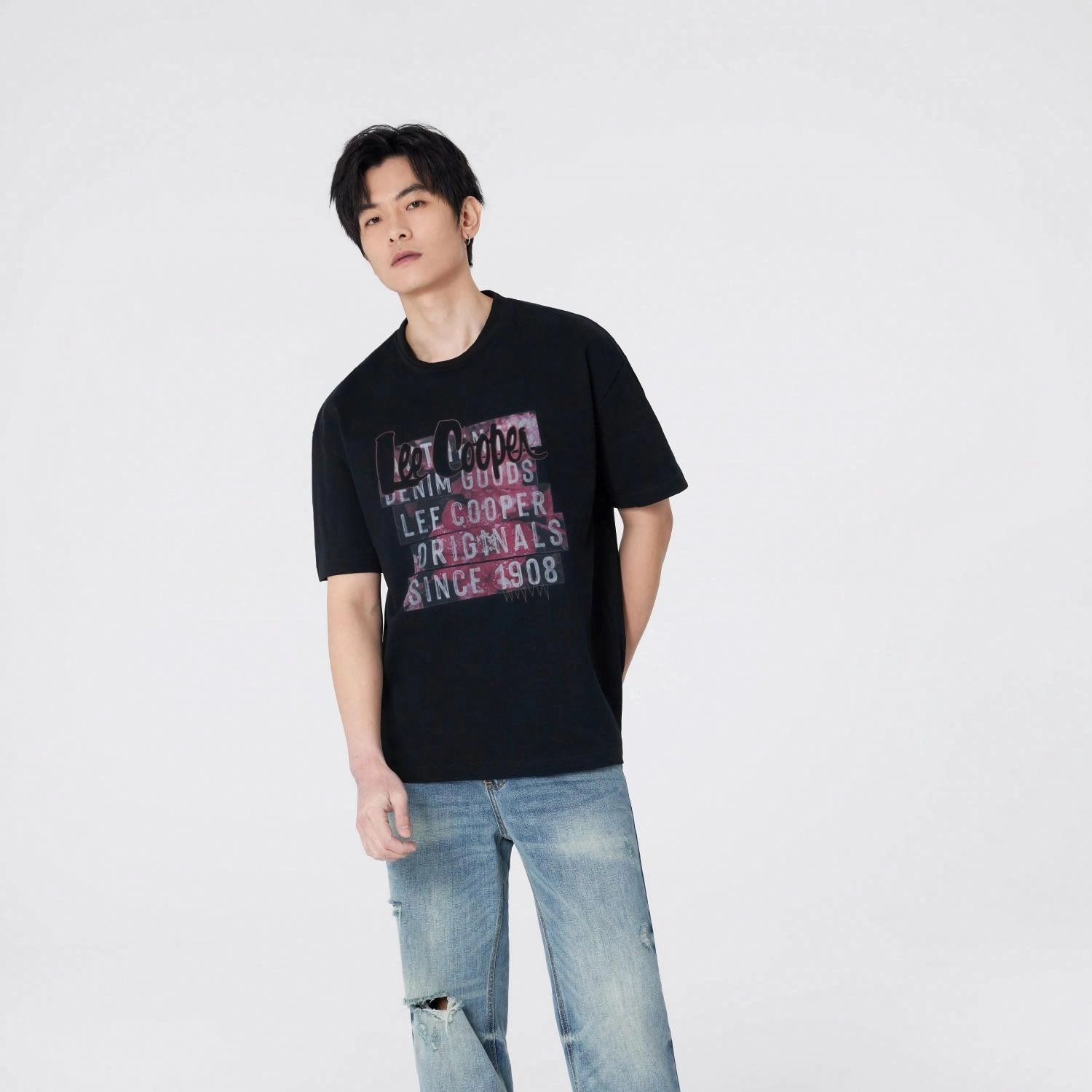 Lee Cooper T