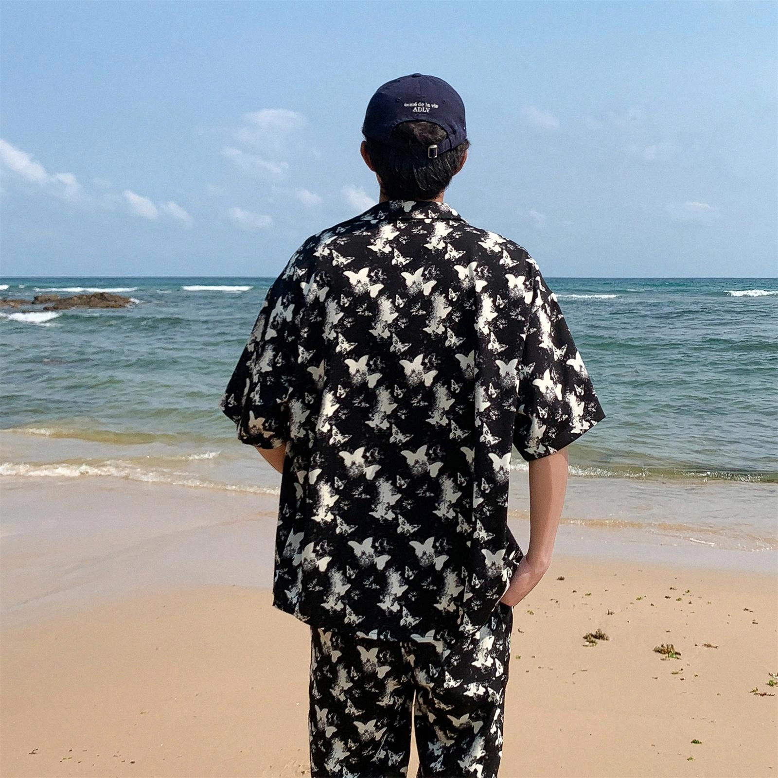 人本 垂感蝴蝶印花休闲潮流短裤大码舒适短袖衬衫套装 男款
