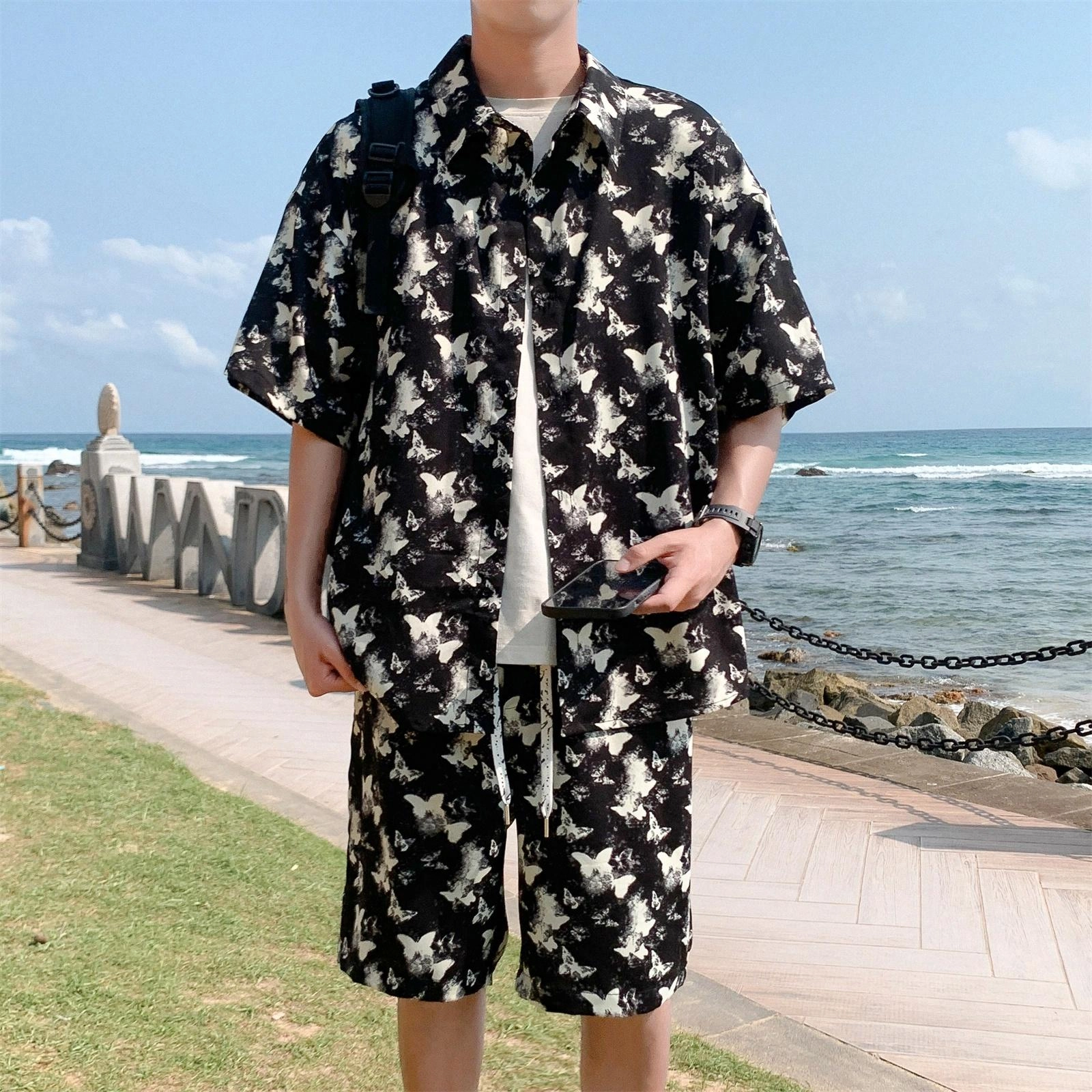 人本 垂感蝴蝶印花休闲潮流短裤大码舒适短袖衬衫套装 男款