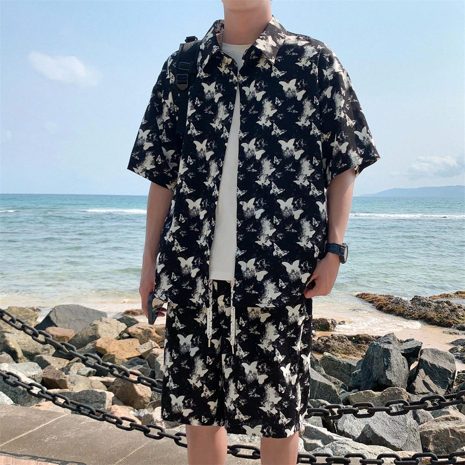 人本 垂感蝴蝶印花休闲潮流短裤大码舒适短袖衬衫套装 男款