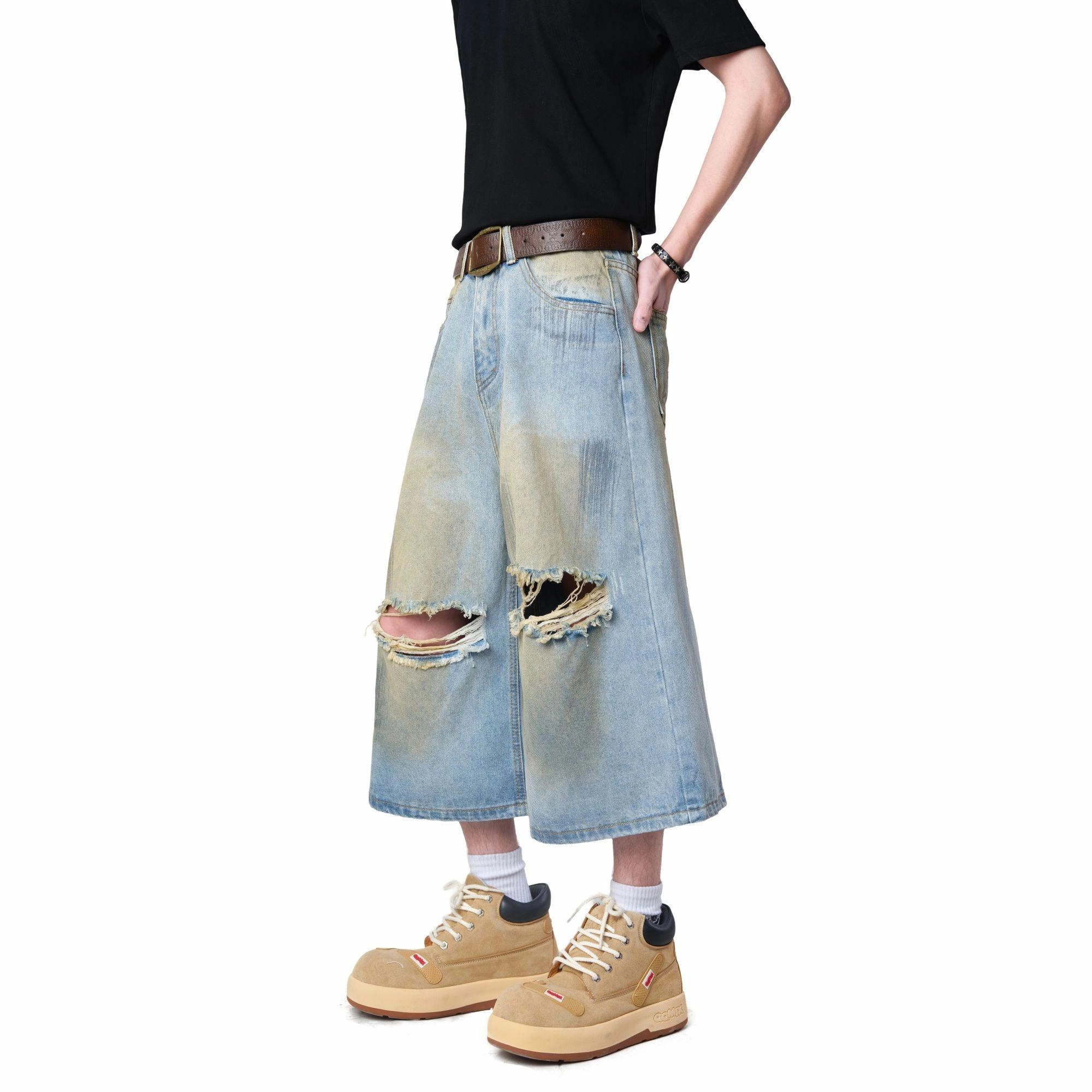 AWAO