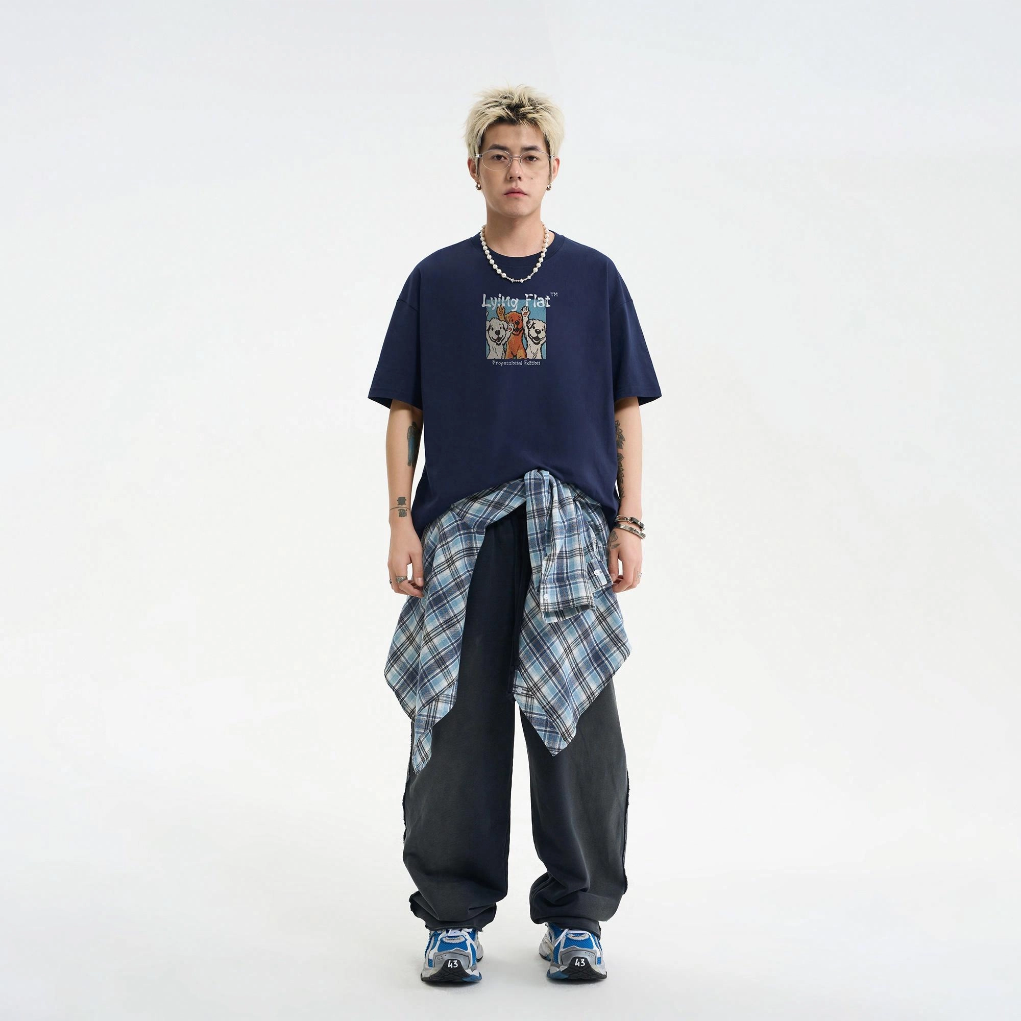 xMFPFx "Lying Flat"T