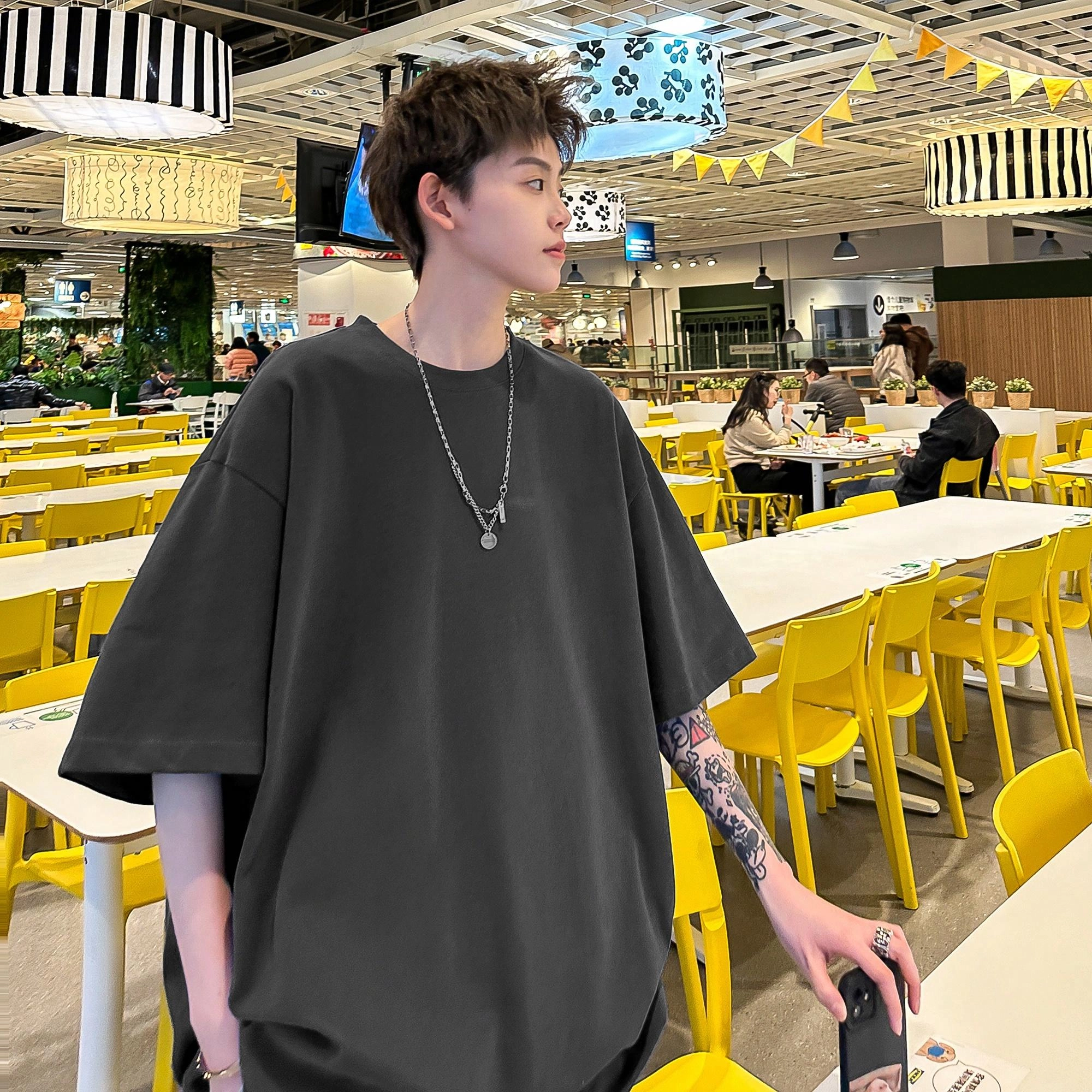 URBAN AUTHENTIC T