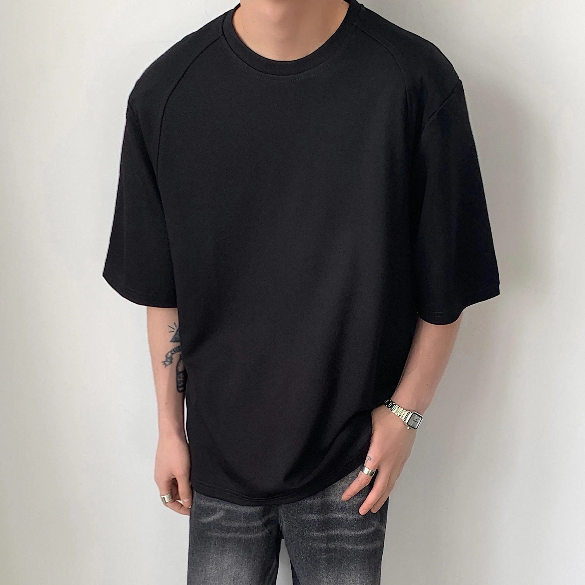 URBAN AUTHENTIC T