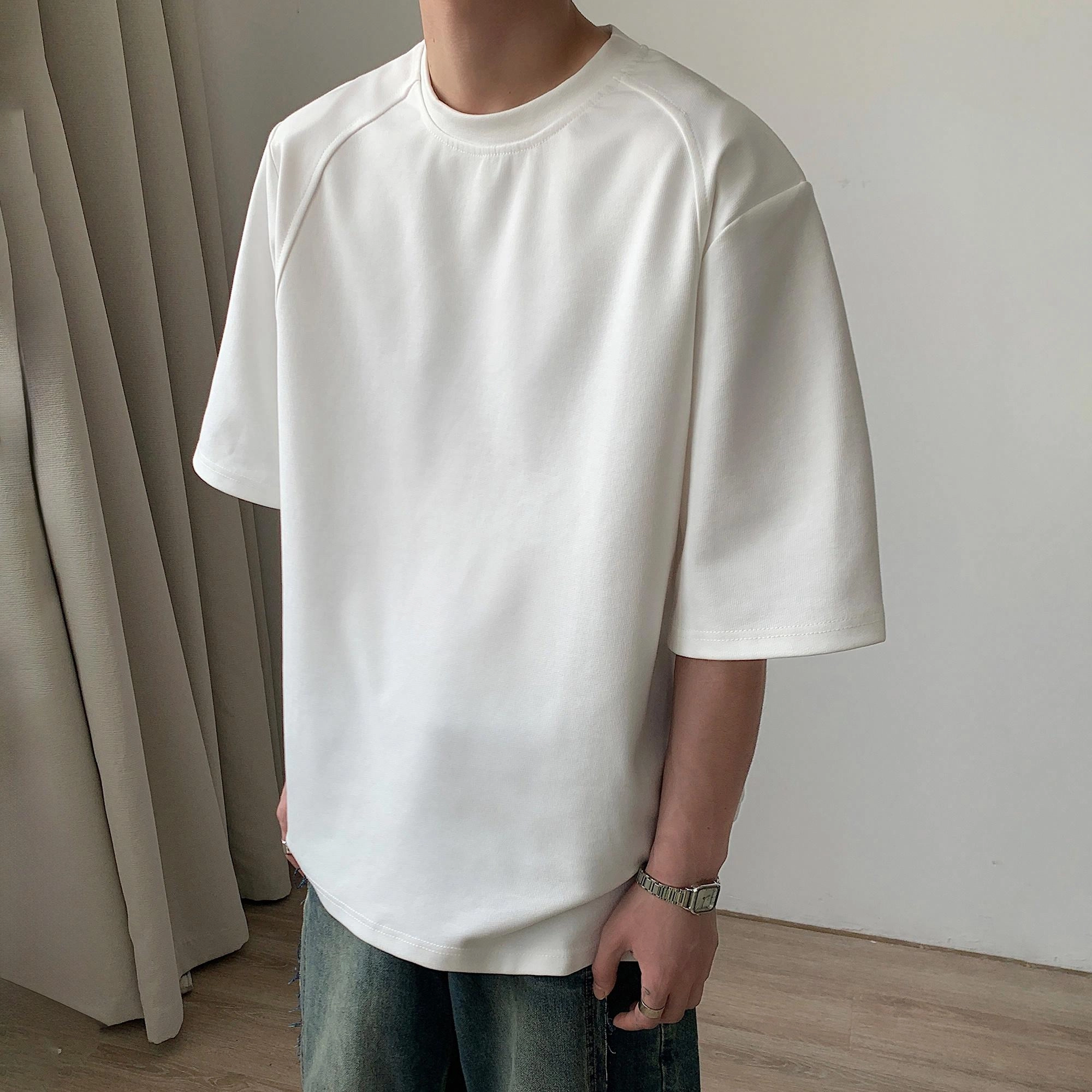 URBAN AUTHENTIC T